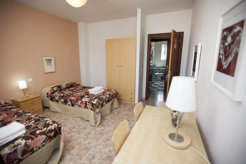 Apartamento Turistico La Ribera Del Marco Caceres Phòng bức ảnh