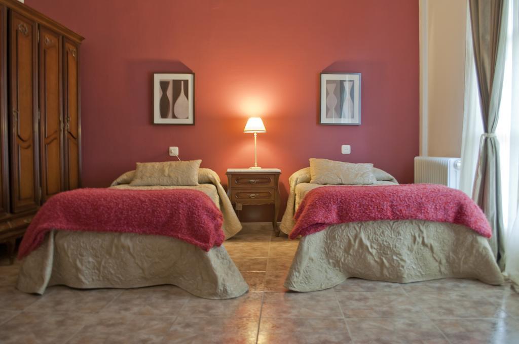 Apartamento Turistico La Ribera Del Marco Caceres Phòng bức ảnh